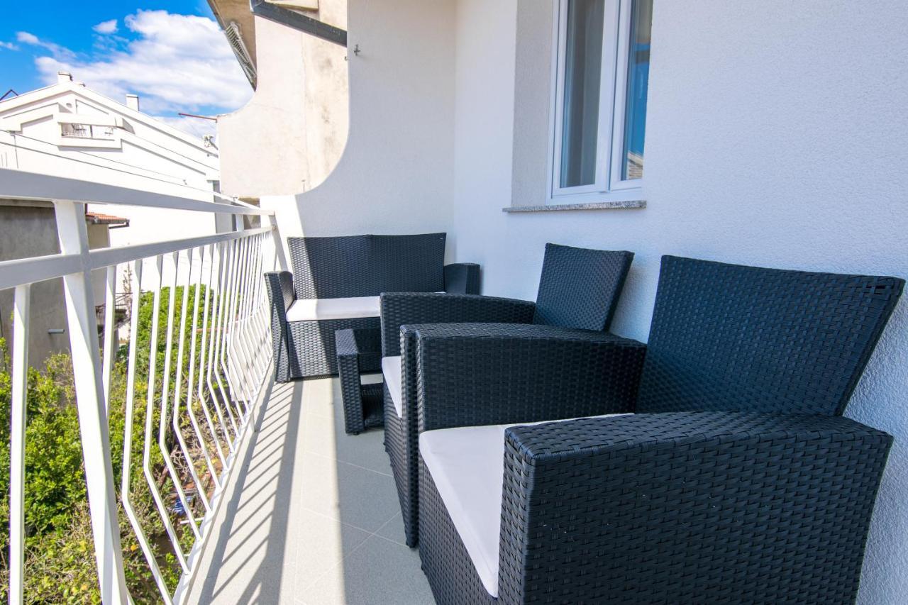Apartman Petra Makarska Exterior foto