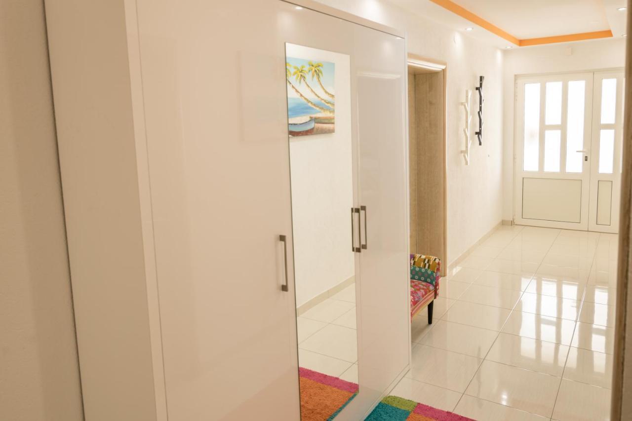 Apartman Petra Makarska Exterior foto
