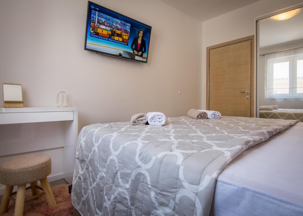 Apartman Petra Makarska Exterior foto