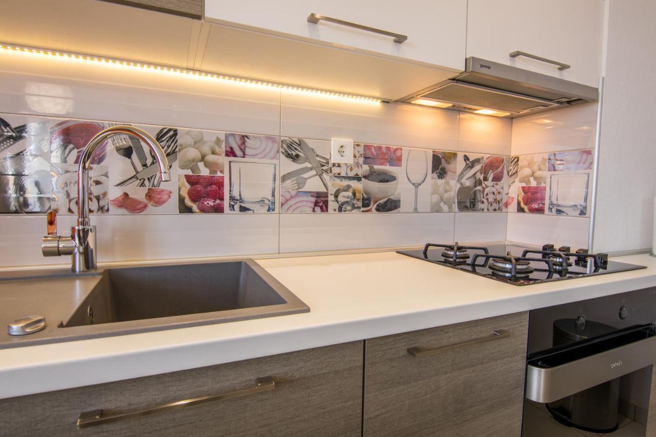 Apartman Petra Makarska Exterior foto